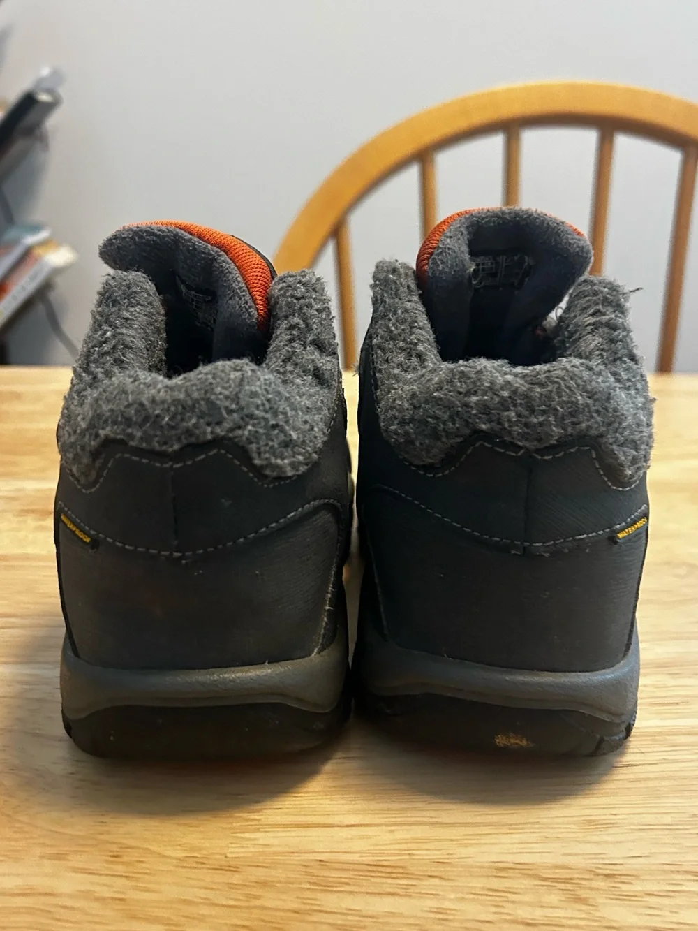 Keen Kootenay IV Mid Waterproof Boots Sz 1